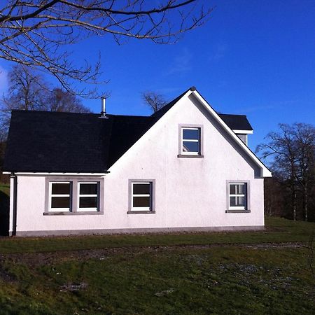 Highland Farm Cottages Дінгволл Екстер'єр фото